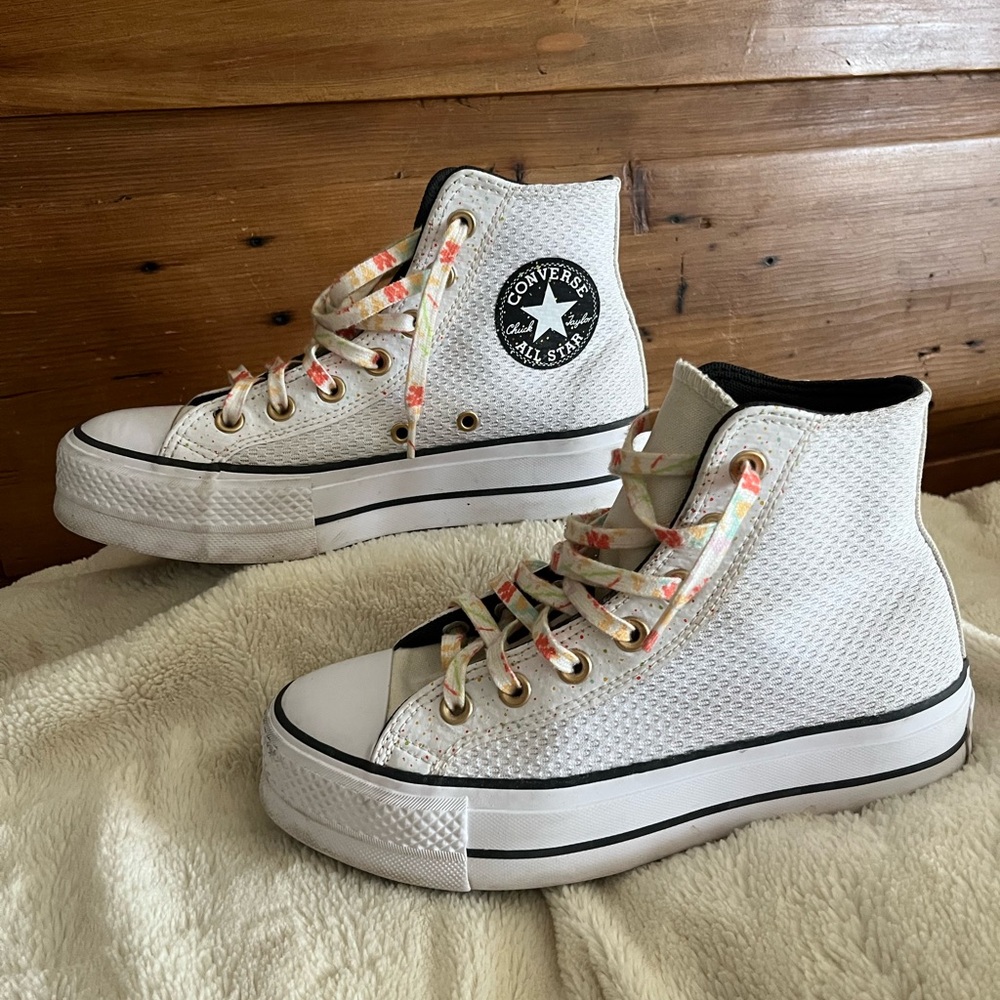 Converse White Textured High-Tops with Multicolor Laces - Picture 5 of 13